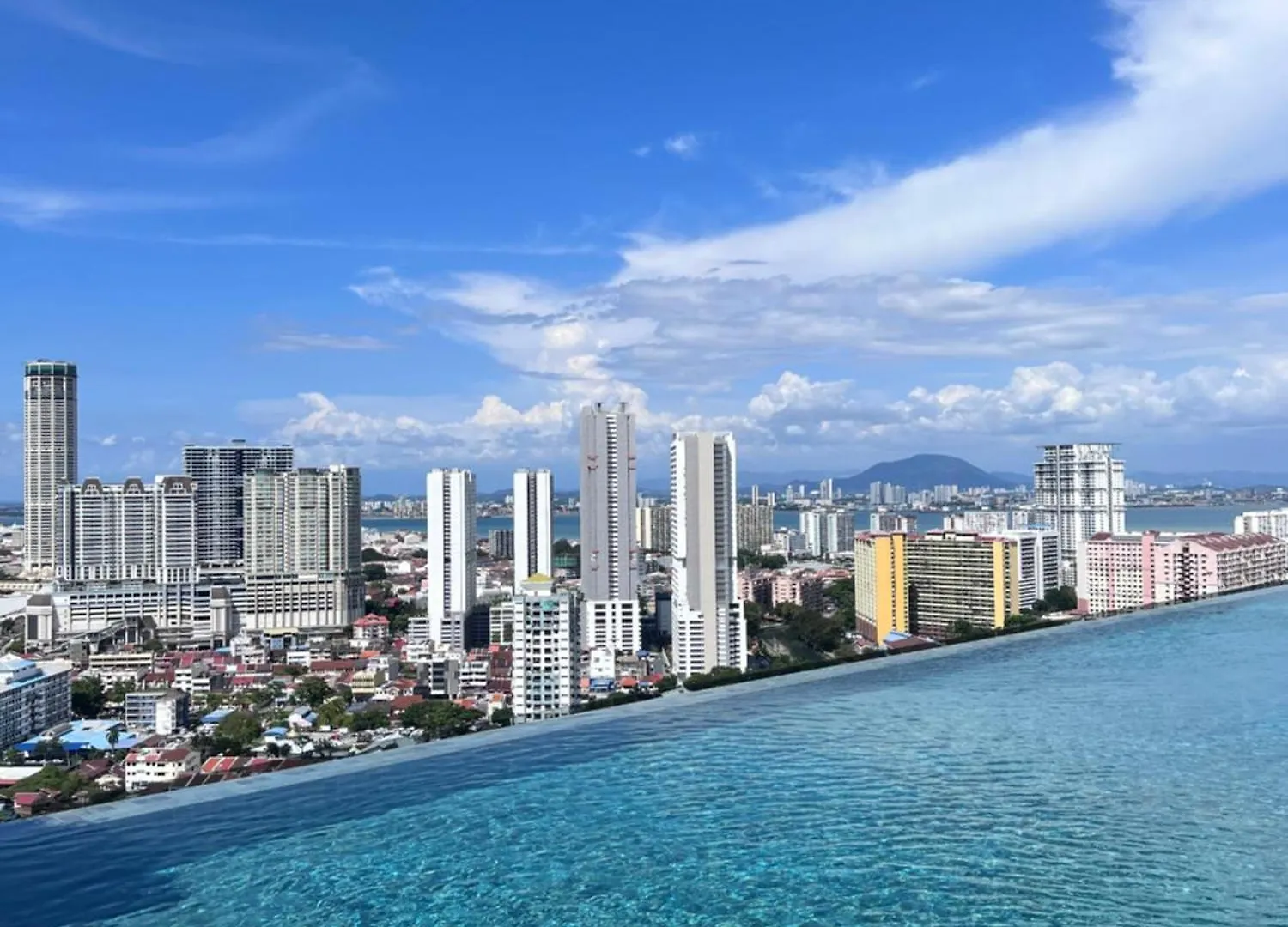 Apartment Georgetown Beacon Skypool 9 Pax Family & Baby-Friendly Luxury Suite Penang