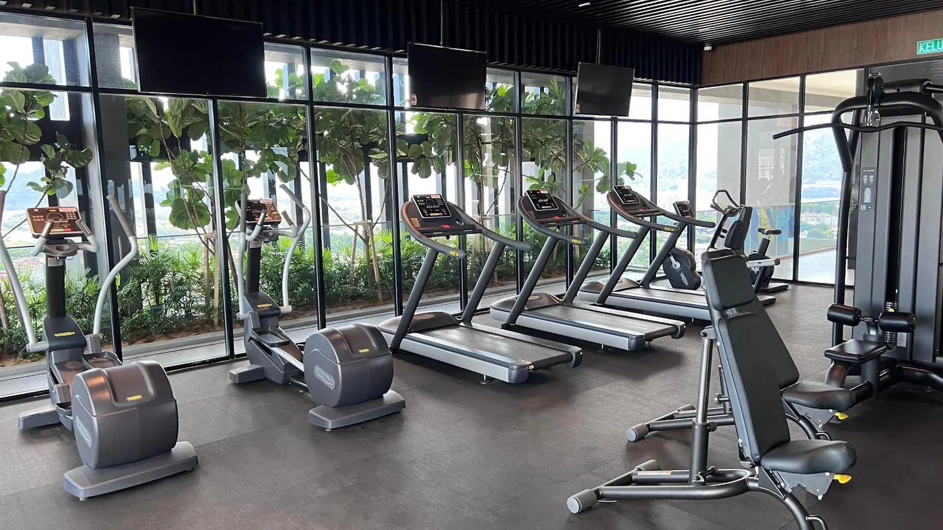 Apartment Georgetown Beacon Skypool 9 Pax Family & Baby-Friendly Luxury Suite Penang Malaysia