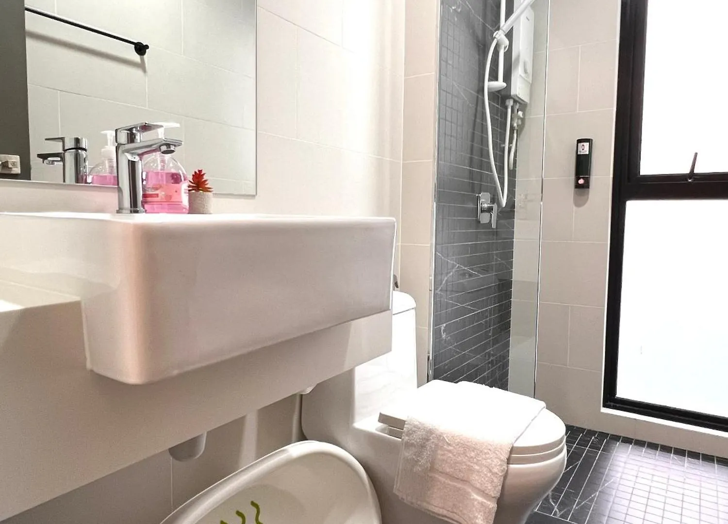 Georgetown Beacon Skypool 9 Pax Family & Baby-Friendly Luxury Suite Penang 0*, George Town Malaysia