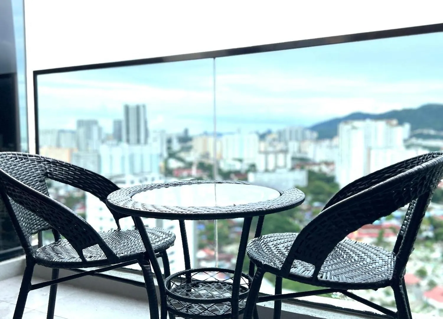 Apartment Georgetown Beacon Skypool 9 Pax Family & Baby-Friendly Luxury Suite Penang